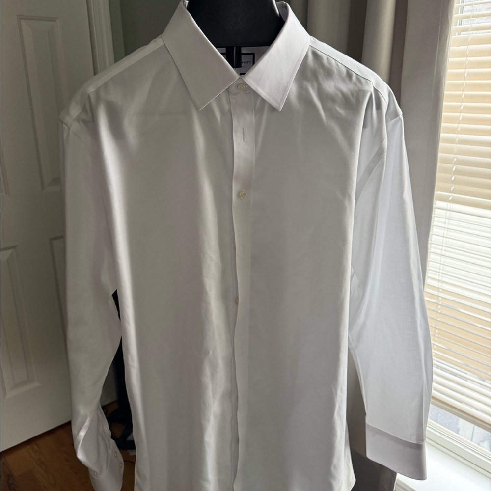 Charles Tyrwhitt White Long-Sleeve Dress Shirt